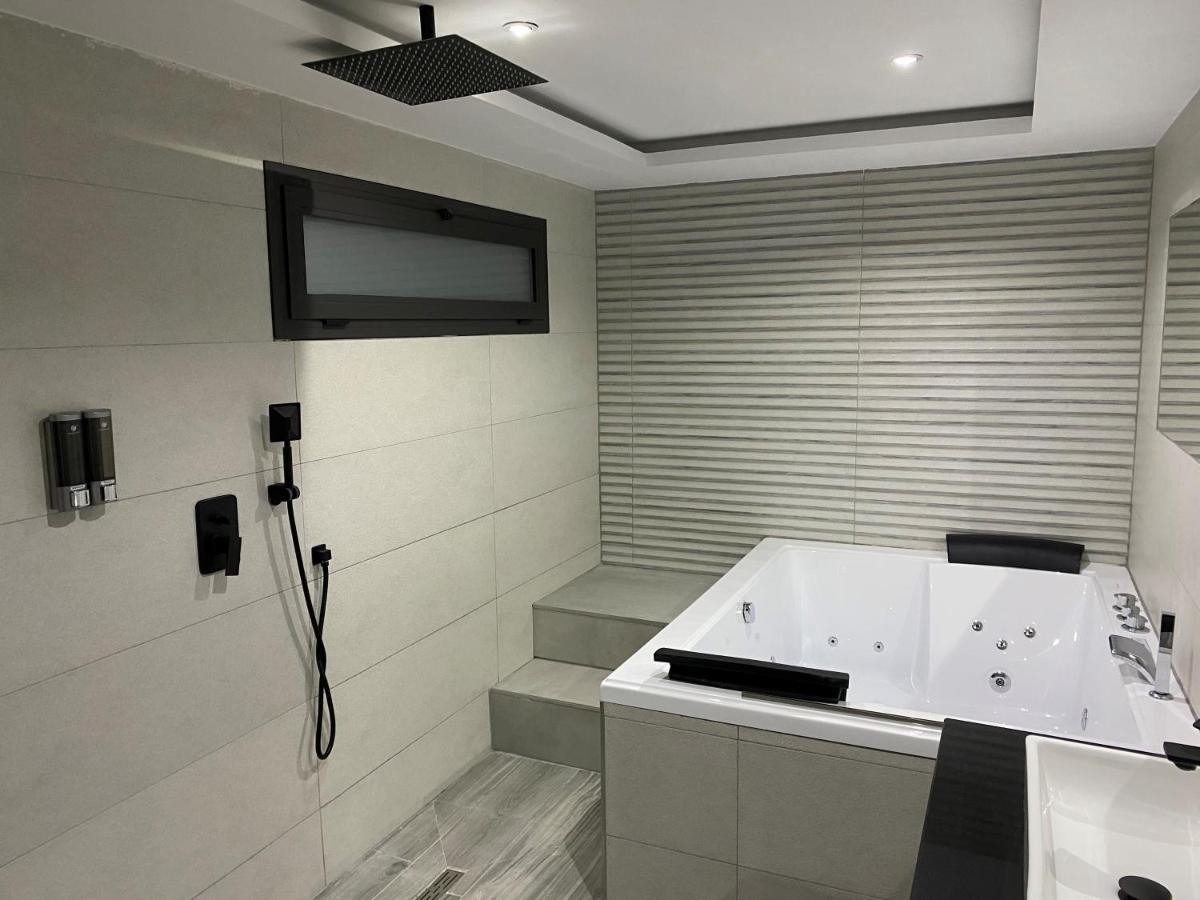 Apartamentos Las 7 Esencias Linares  Luaran gambar