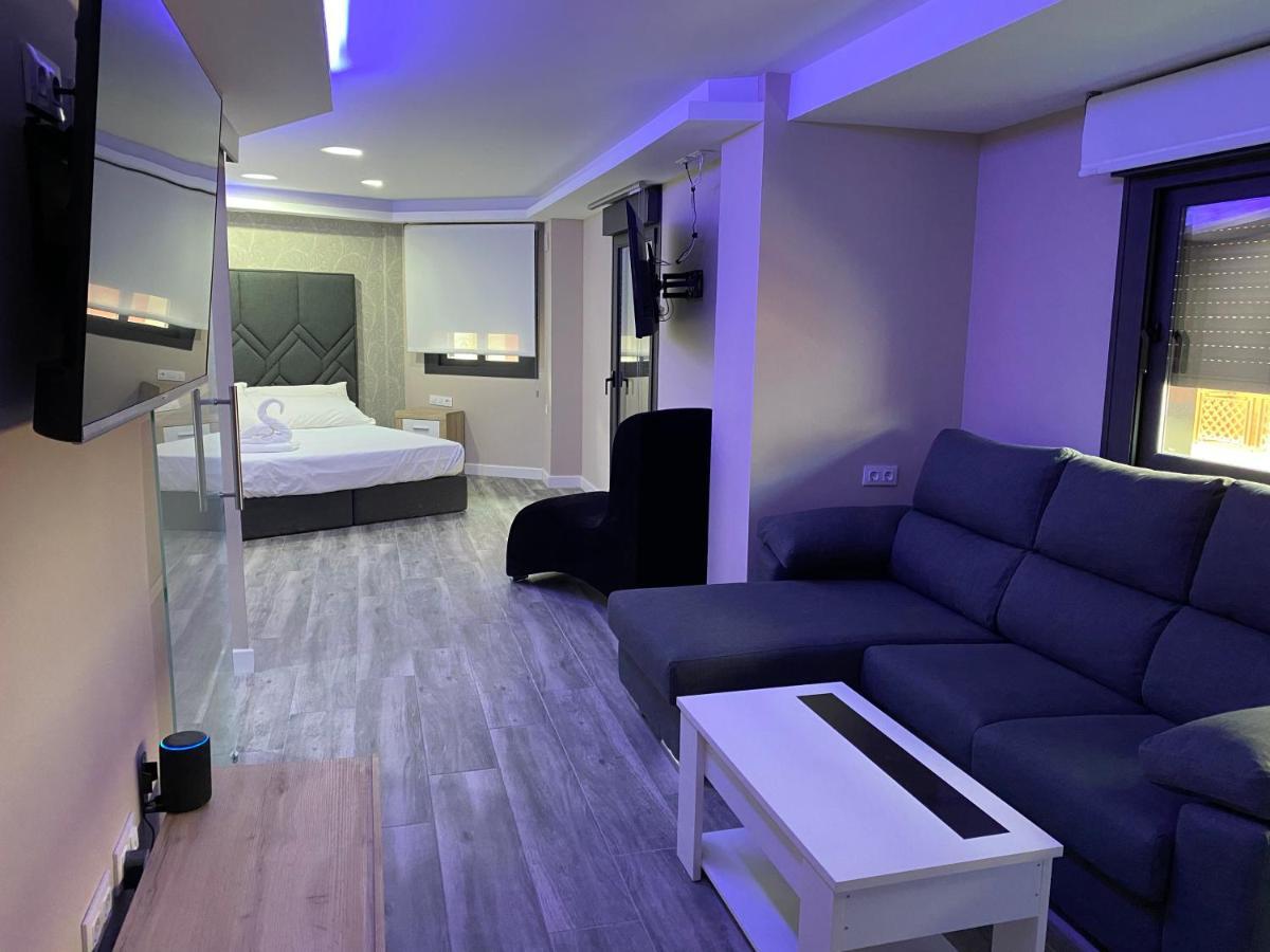 Apartamentos Las 7 Esencias Linares  Luaran gambar